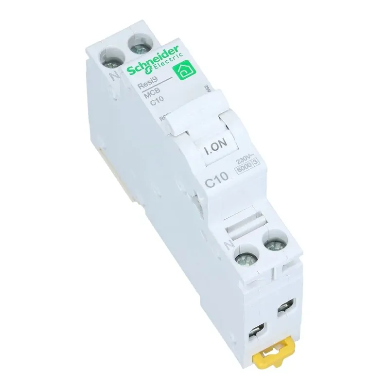 Gecertificeerd Installatieautomaat 1 polig + nul 10A kar C 6kA Resi9